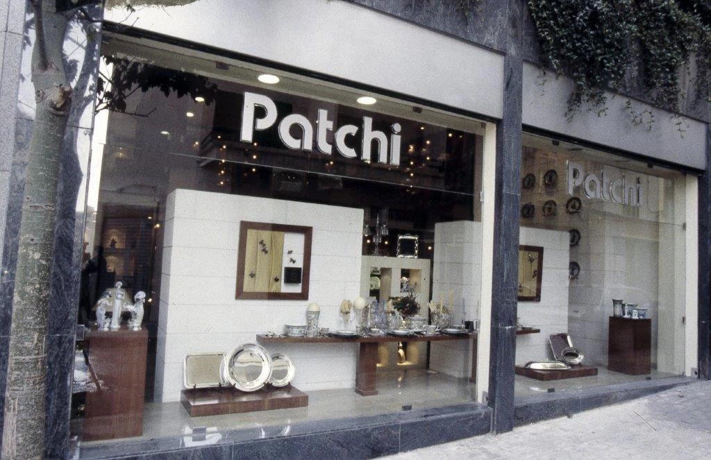 Patchi continues its expansion all across the Middle East opening its first boutiques in Dubai, Abu Dhabi, Al Ain and Sharjah. To meet its growing success, the brand opened a factory in Jeddah, Saudi Arabia, one year later.