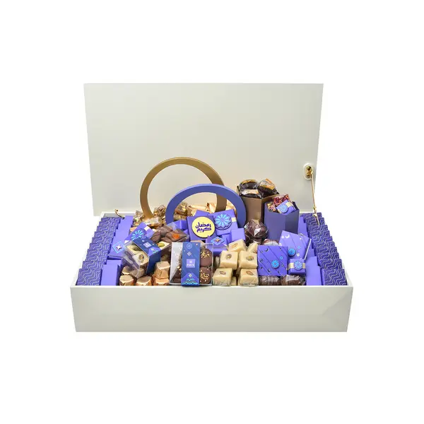 3600g, White wooden box, Ramadan Chocolate Arrangement