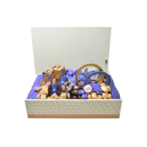 3450g, Arabesque wooden tray, Ramadan Chocolate Arrangement