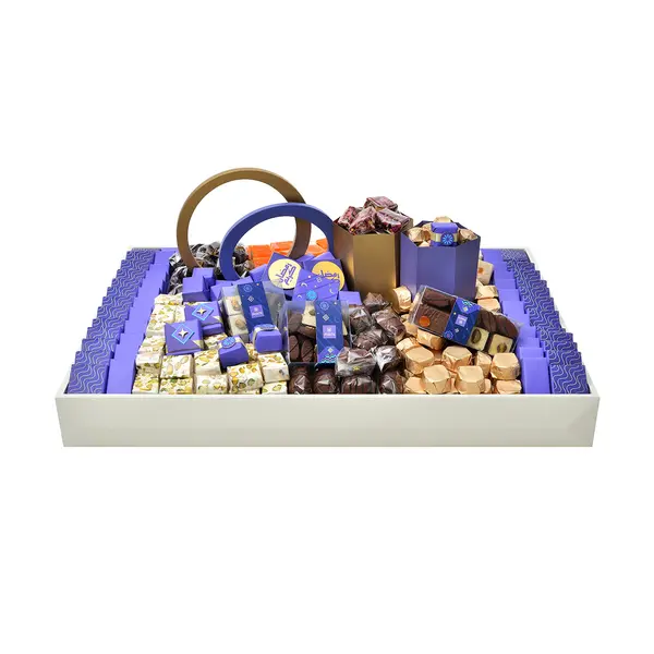 5450g, White wooden tray, Ramadan Chocolate Arrangement