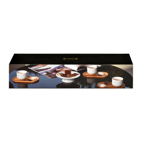 Espresso cups and trays gift with 200g of chocolate