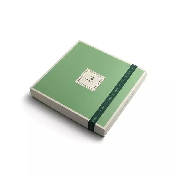 Box of 84 Pieces, Les Essentiels