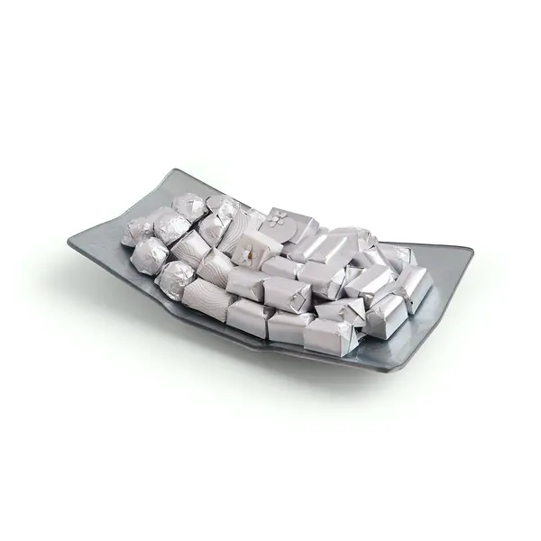 900g Silver Abstract Design Tray, Classic Arrangement