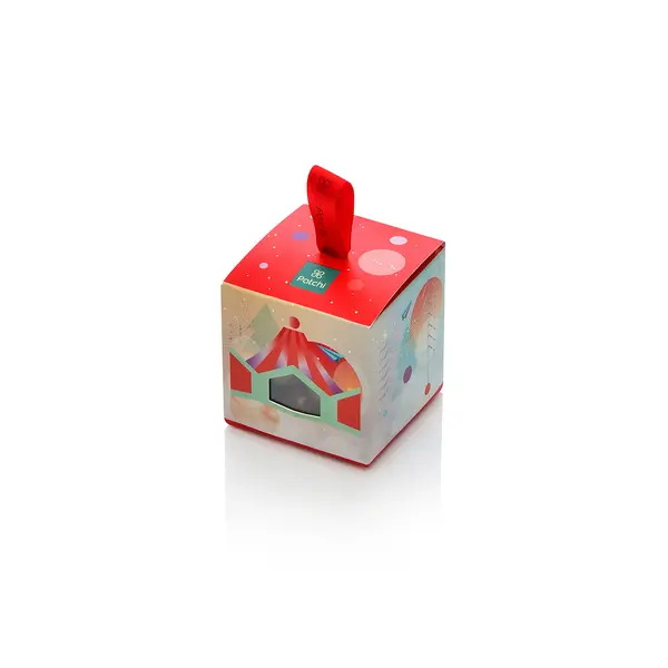 Tree Ornament Box with 95g hazelnut milk chocolates, Santa Collection