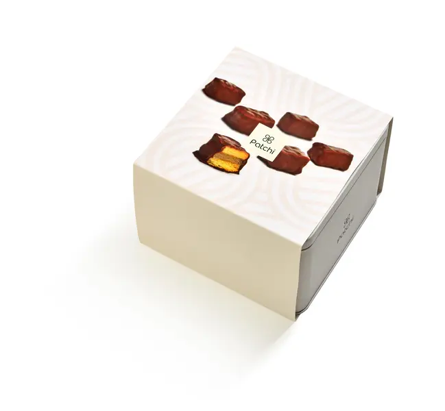 Tin Box of 27 Pieces, Les Loukoums