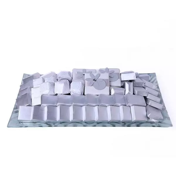 980g Glass Rectangular-Shaped Plate with Silver Design, Classic Arrangement