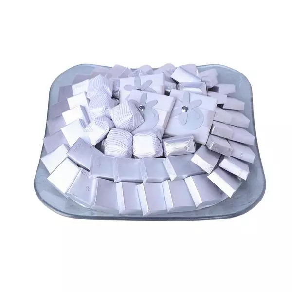 1110g Modern Silver Plate with Curved Borders, Classic Arrangement