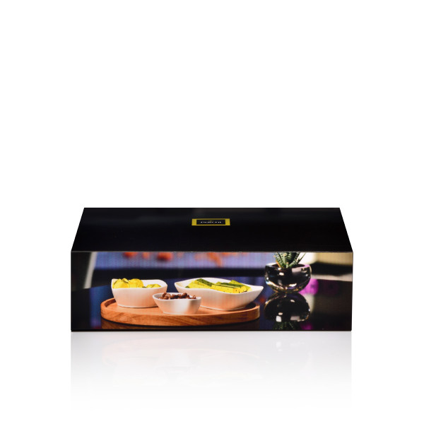 Nuts and dried fruit plate holiday season gift with 350g chocolate