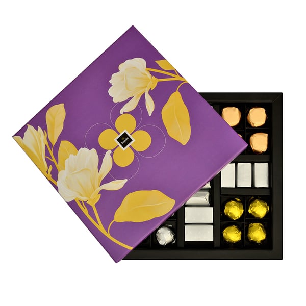 Box Of 30 Pieces Le Coffret Raffiné, Women's Day Gift