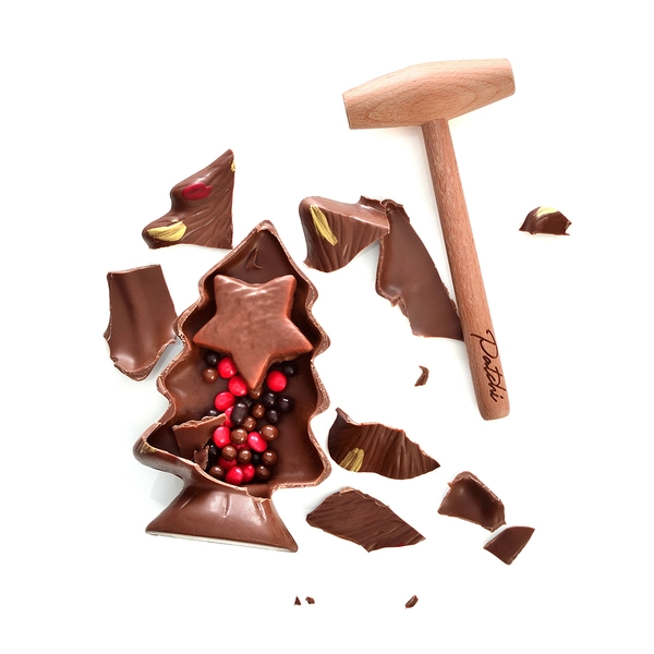 225g Santa  Chocolate Figurine With Chocolate Tree and Hammer