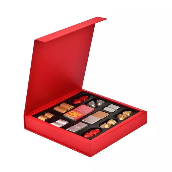 Box of 28 pieces, Love Bond