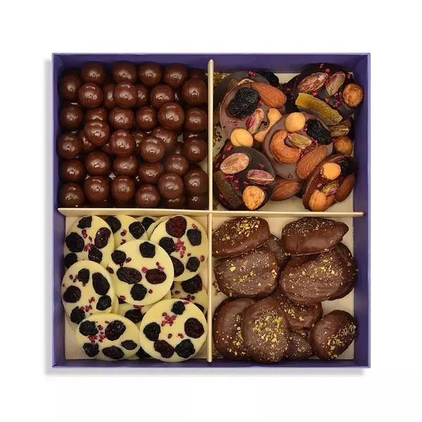 Stylish Box with a See-Through and Four-Partiton Design of 645g Unwrapped Chocolates