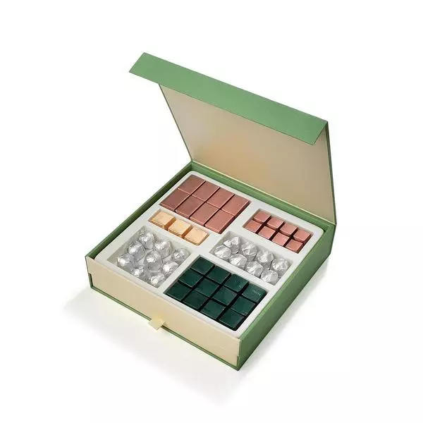 Box of 95 Pieces, L'Édition