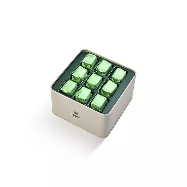 Tin Box of 27 Pieces, Les Loukoums