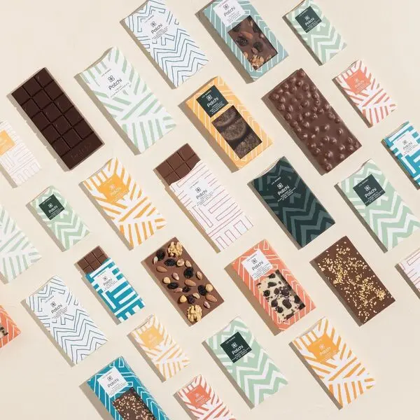 White Chocolate Bar With Crisped Rice & Hazelnut Pieces, Harmonie, 50g  