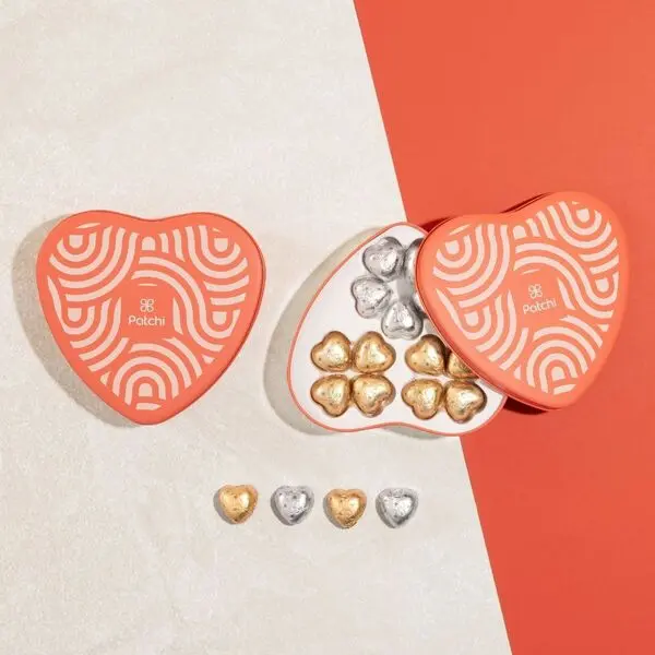Tin Box of 26 Pieces, Coeur de Patchi
