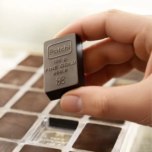 Box of 15 Pieces of Milk Chocolate with Praliné, Les Lingôts.