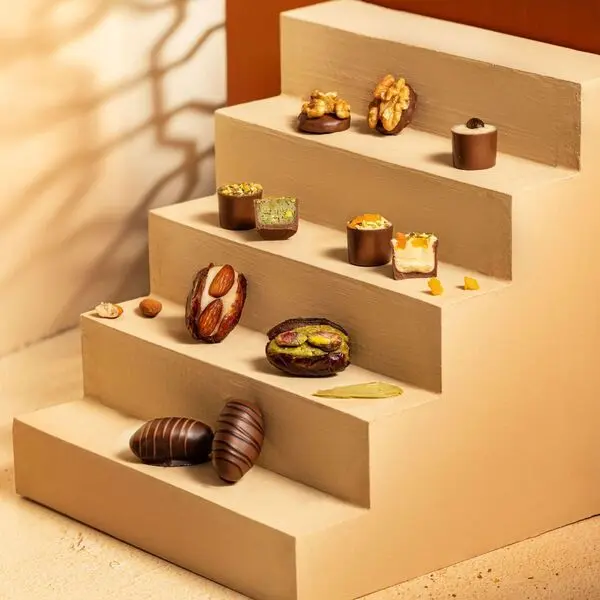 See-Through Box with 620g Tasali Selection, Eid Gift