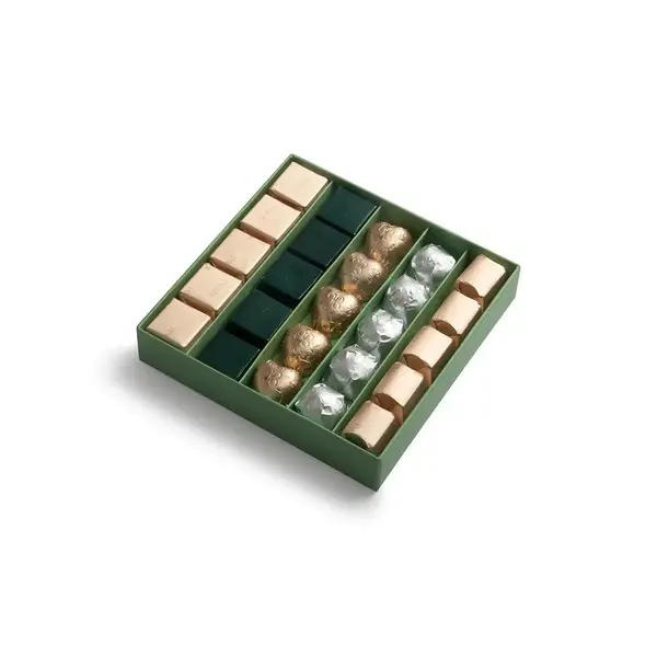 Resin Cake Stand with 315g of Chocolate , Liv Collection 