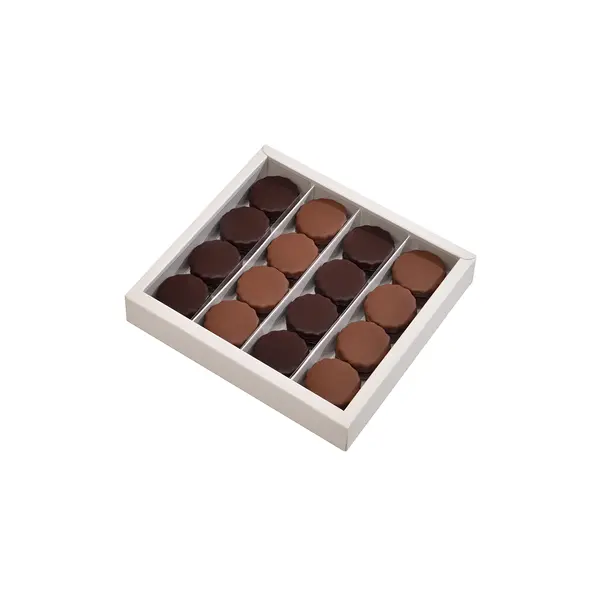 Box of 32 Pieces, Petits Fours Bonheur